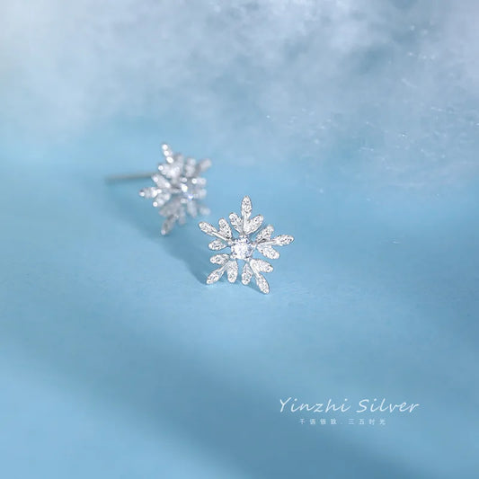 925 Sterling Silver Korean-Inspired Simple Snowflake Stud Earrings with Crystal Accents - Elegant Jewelry Gift for Women